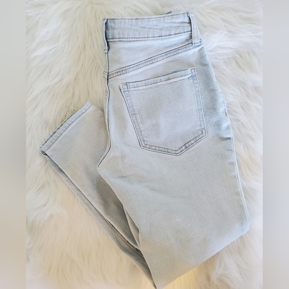 Old Navy - OG Straight- High Rise Design - Picture 2 of 5